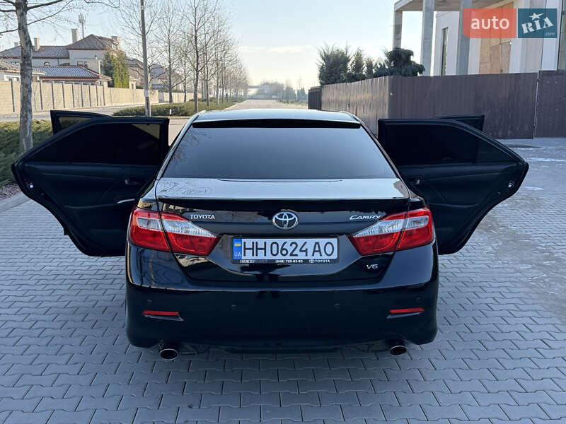 Седан Toyota Camry 2012 в Одесі