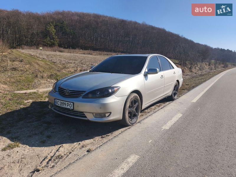 Седан Toyota Camry 2004 в Перемышлянах