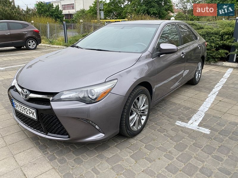 Седан Toyota Camry 2017 в Одессе
