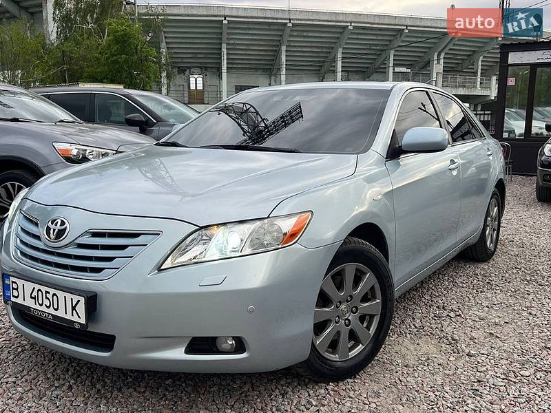 Седан Toyota Camry 2007 в Полтаве