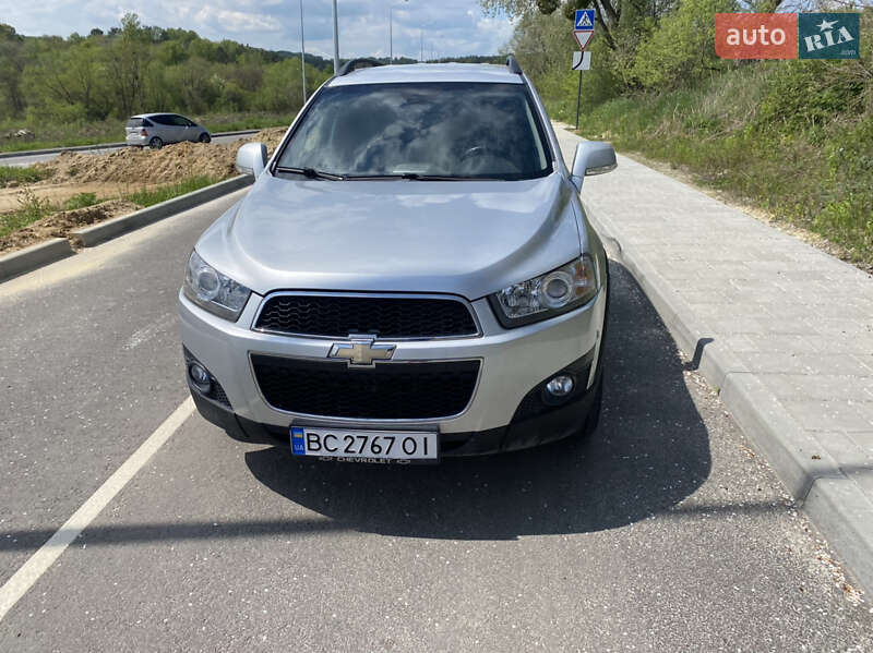 Внедорожник / Кроссовер Chevrolet Captiva 2011 в Львове