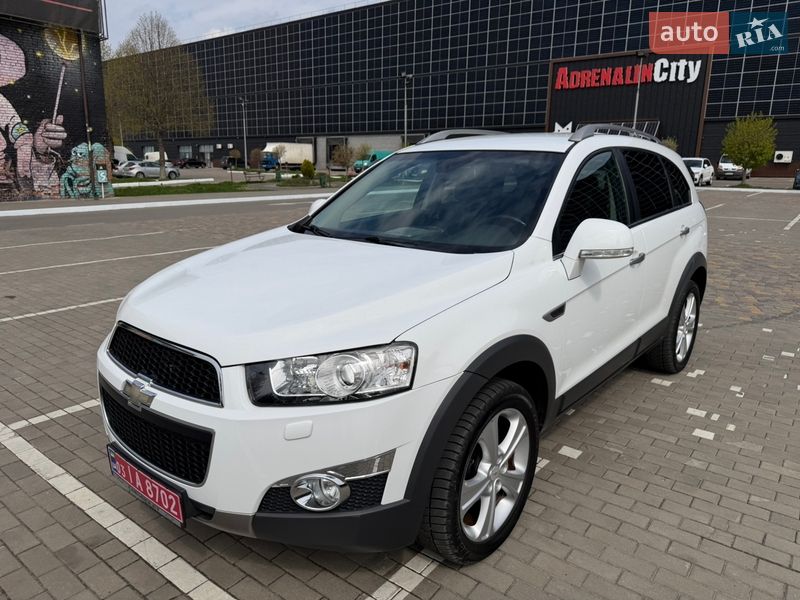 Внедорожник / Кроссовер Chevrolet Captiva 2012 в Луцке