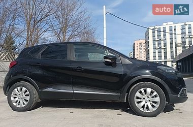 Внедорожник / Кроссовер Renault Captur 2017 в Ивано-Франковске