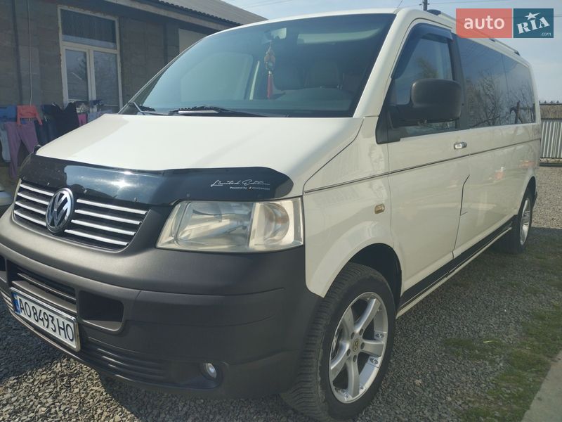 Минивэн Volkswagen Caravelle 2007 в Иршаве Минивэн Volkswagen Caravelle 2007 в Иршаве