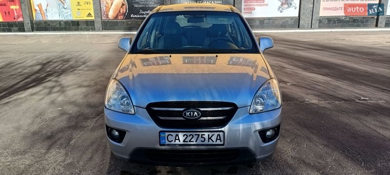 Минивэн Kia Carens 2008 в Черкассах