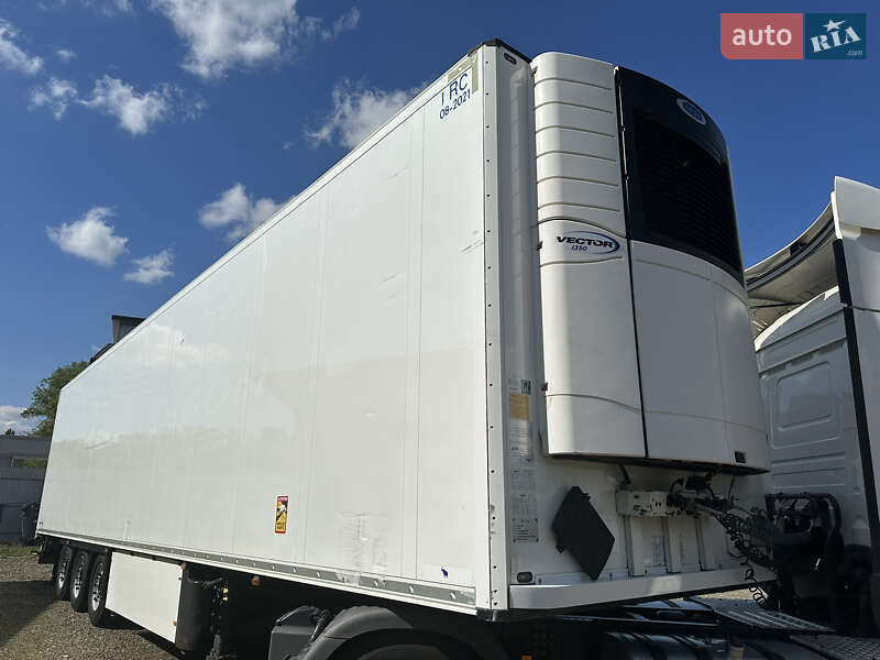 Рефрижератор напівпричіп Schmitz Cargobull Cargobull 2015 в Чернівцях Рефрижератор напівпричіп Schmitz Cargobull Cargobull 2015 в Чернівцях