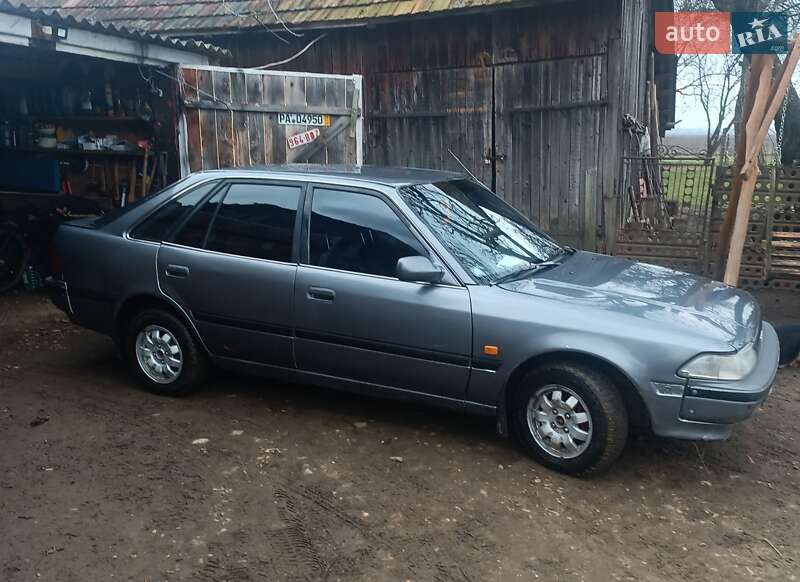 Хэтчбек Toyota Carina 1988 в Самборе