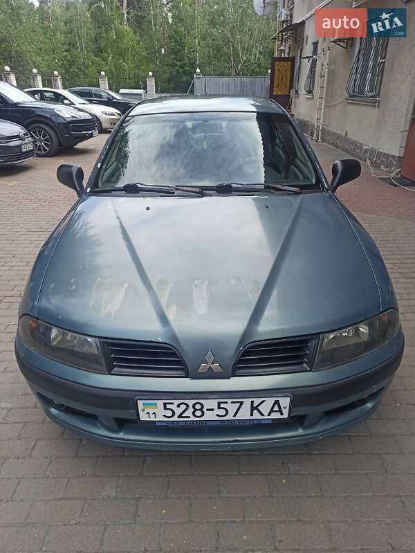 Седан Mitsubishi Carisma 2002 в Киеве