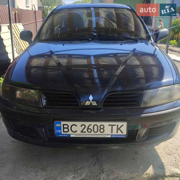Седан Mitsubishi Carisma 2002 в Винниках