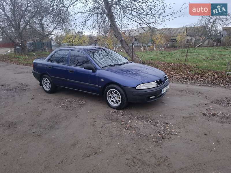 Седан Mitsubishi Carisma 2003 в Немирові