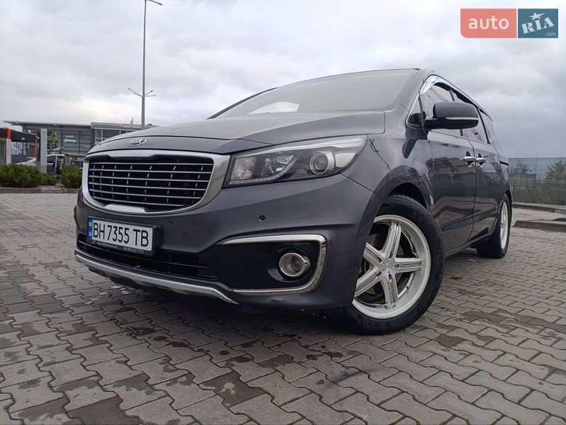 Минивэн Kia Carnival 2018 в Харькове