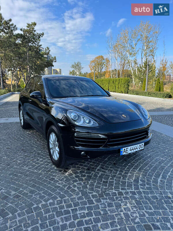 Внедорожник / Кроссовер Porsche Cayenne 2014 в Днепре