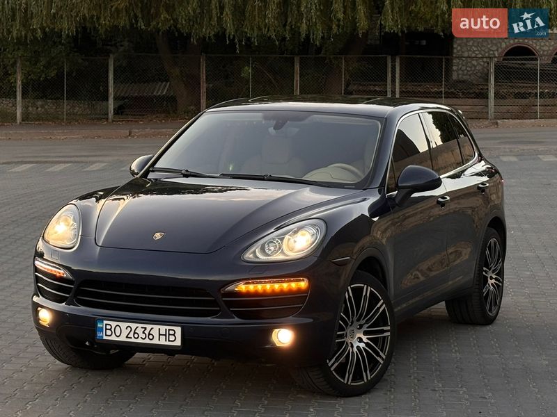 Внедорожник / Кроссовер Porsche Cayenne 2011 в Тернополе