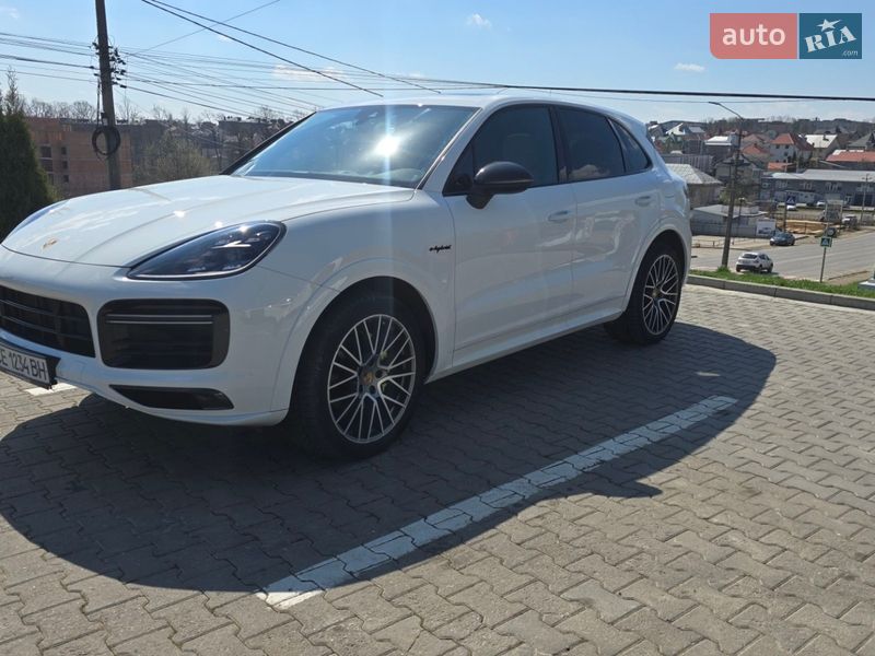 Внедорожник / Кроссовер Porsche Cayenne 2019 в Черновцах