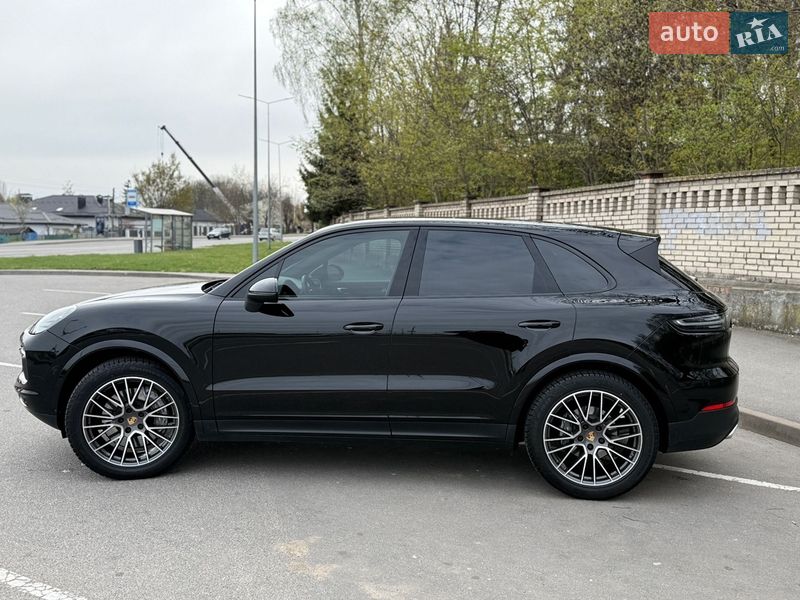 Внедорожник / Кроссовер Porsche Cayenne 2023 в Виннице