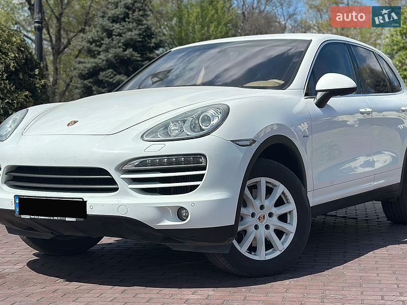Позашляховик / Кросовер Porsche Cayenne 2012 в Дніпрі
