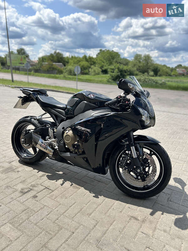 Спортбайк Honda CBR 1000RR 2008 в Краснограде