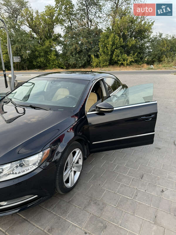 Купе Volkswagen CC / Passat CC 2012 в Запорожье