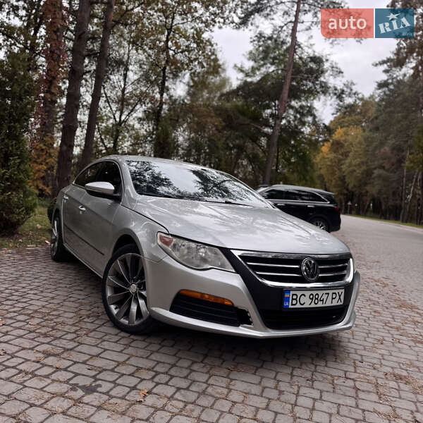 Купе Volkswagen CC / Passat CC 2012 в Львове Купе Volkswagen CC / Passat CC 2012 в Львове