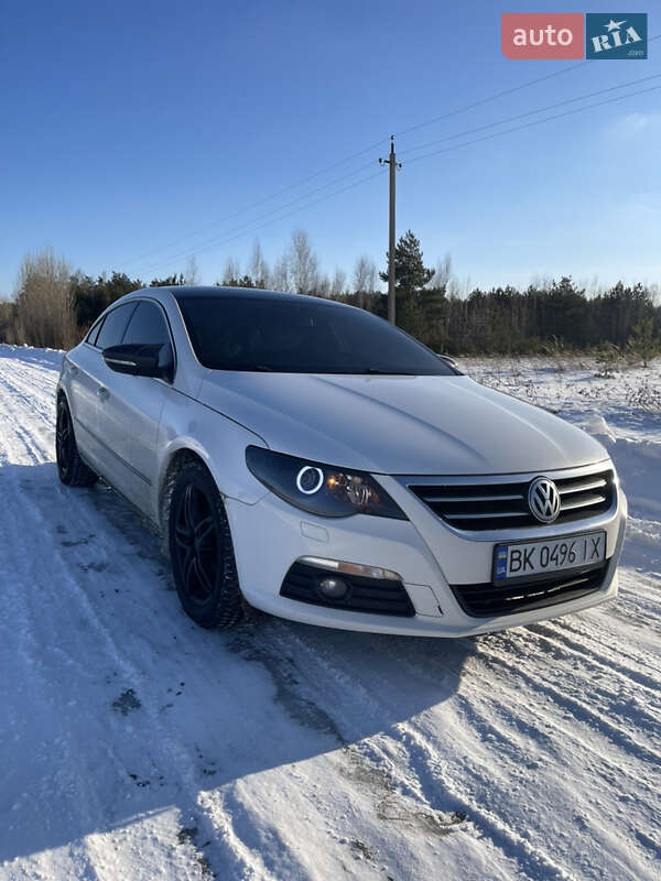 Купе Volkswagen CC / Passat CC 2011 в Дубровице Купе Volkswagen CC / Passat CC 2011 в Дубровице