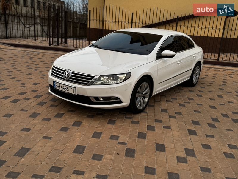 Купе Volkswagen CC / Passat CC 2012 в Ізмаїлі