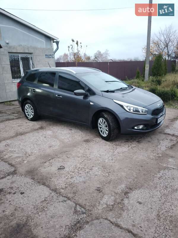 Універсал Kia Ceed 2012 в Новгород-Сіверському
