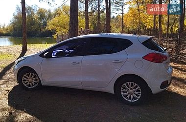 Хэтчбек Kia Ceed 2013 в Новоукраинке