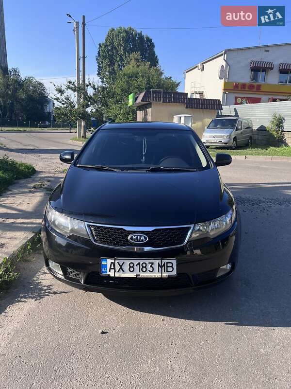 Седан Kia Cerato 2012 в Харькове