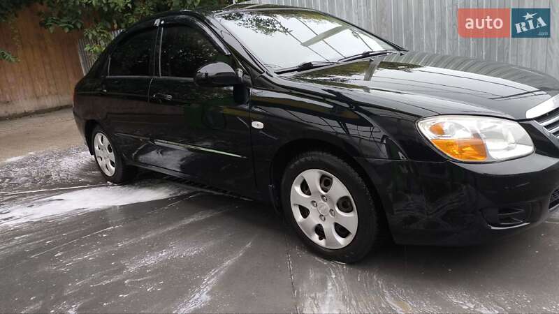 Седан Kia Cerato 2008 в Черновцах
