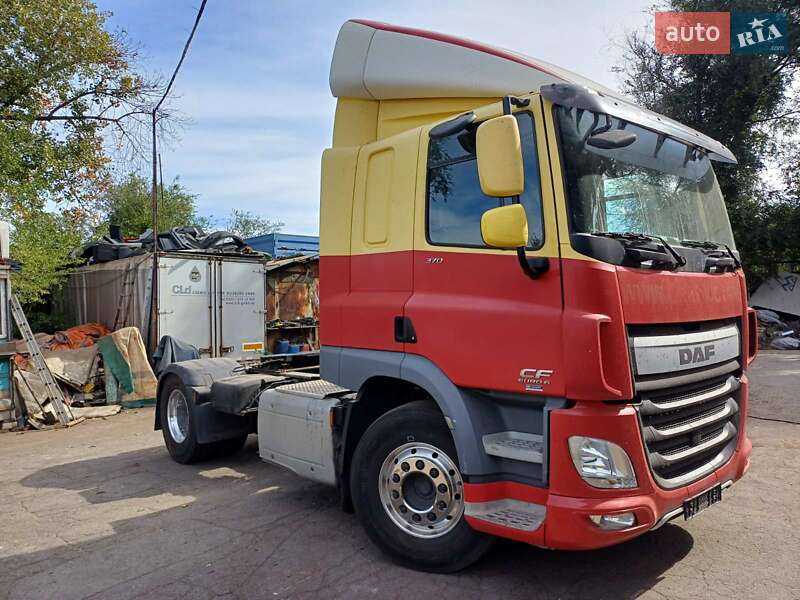 Тягач DAF CF 2015 в Запорожье Тягач DAF CF 2015 в Запорожье