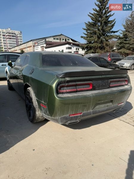 Купе Dodge Challenger 2022 в Львове