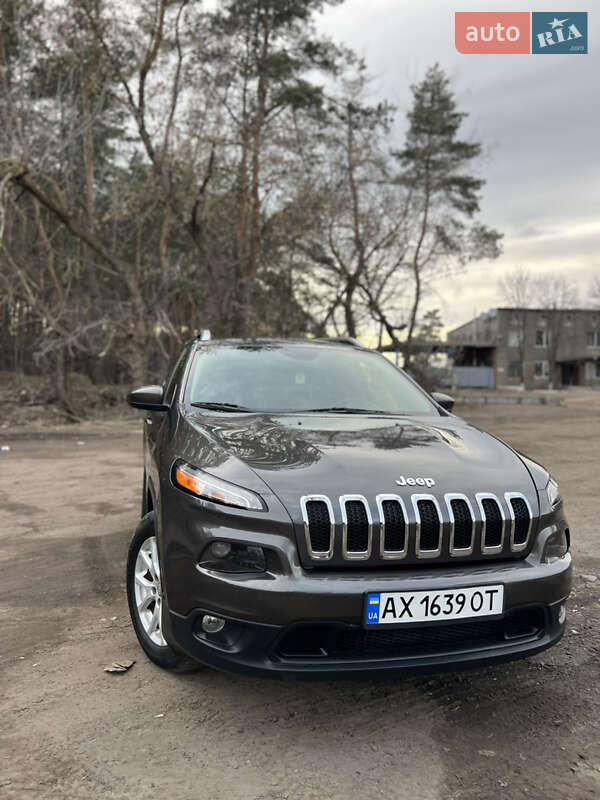 Внедорожник / Кроссовер Jeep Cherokee 2016 в Харькове Внедорожник / Кроссовер Jeep Cherokee 2016 в Харькове