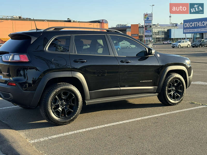Внедорожник / Кроссовер Jeep Cherokee 2019 в Киеве Внедорожник / Кроссовер Jeep Cherokee 2019 в Киеве
