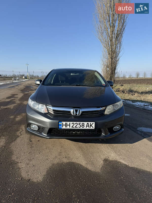 Седан Honda Civic 2013 в Одессе