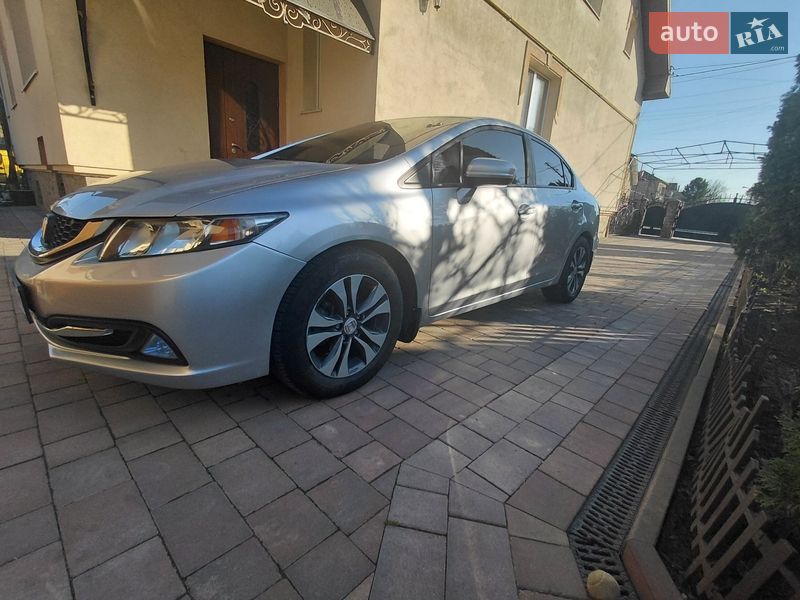 Седан Honda Civic 2015 в Івано-Франківську