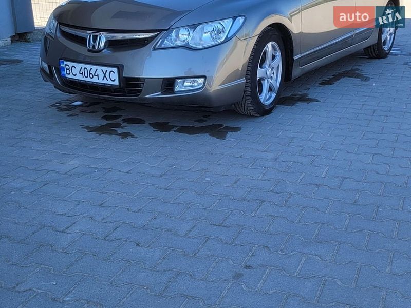 Седан Honda Civic 2006 в Хырове Седан Honda Civic 2006 в Хырове