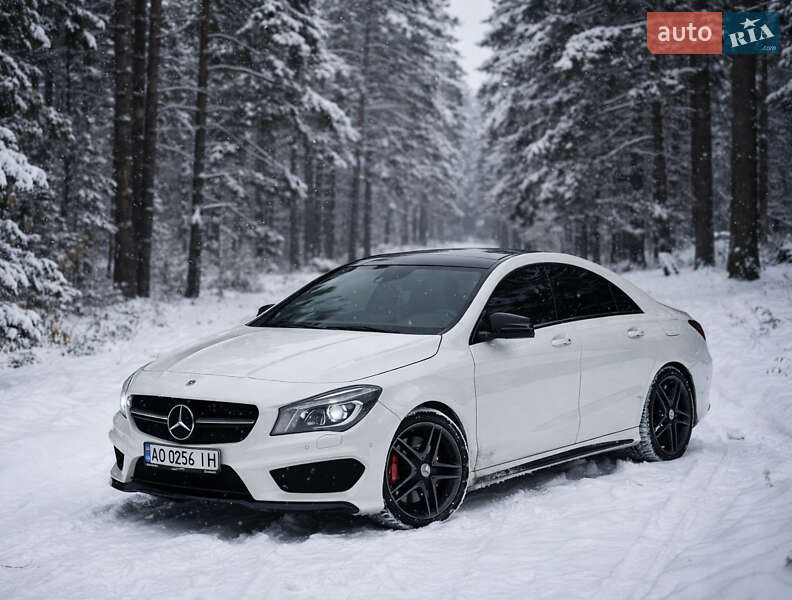 Седан Mercedes-Benz CLA-Class 2014 в Киеве Седан Mercedes-Benz CLA-Class 2014 в Киеве