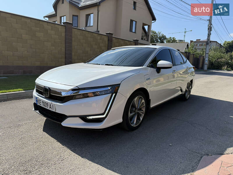Седан Honda Clarity 2018 в Днепре Седан Honda Clarity 2018 в Днепре