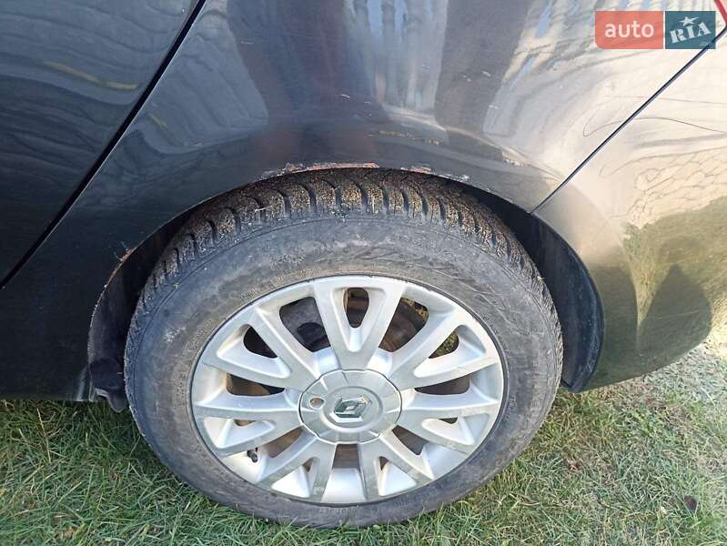 Хэтчбек Renault Clio 2009 в Житомире Хэтчбек Renault Clio 2009 в Житомире