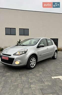 Хэтчбек Renault Clio 2011 в Луцке