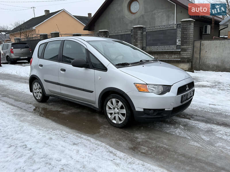 Хэтчбек Mitsubishi Colt 2010 в Черновцах