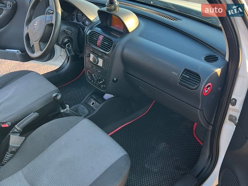Минивэн Opel Combo 2008 в Владимирце