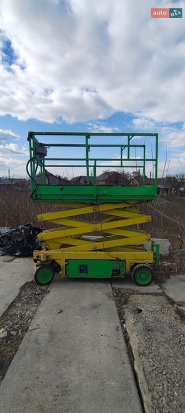 Ножничный подъемник Haulotte Compact 14 2005 в Хмельницком Ножничный подъемник Haulotte Compact 14 2005 в Хмельницком