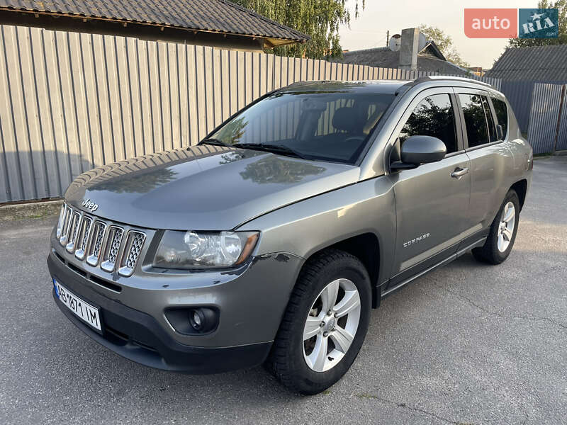 Внедорожник / Кроссовер Jeep Compass 2013 в Баре Внедорожник / Кроссовер Jeep Compass 2013 в Баре