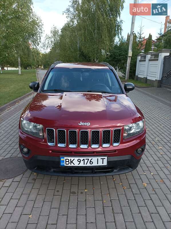 Внедорожник / Кроссовер Jeep Compass 2015 в Ровно