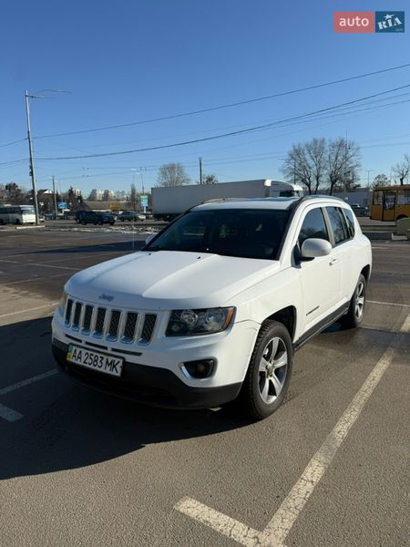 Внедорожник / Кроссовер Jeep Compass 2016 в Киеве