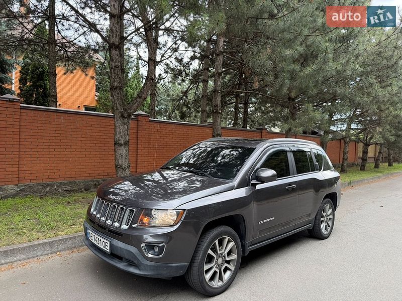 Внедорожник / Кроссовер Jeep Compass 2016 в Днепре
