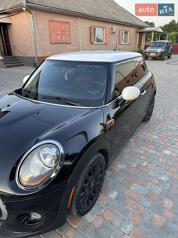 Хетчбек MINI Cooper 2014 в Черкасах Хетчбек MINI Cooper 2014 в Черкасах