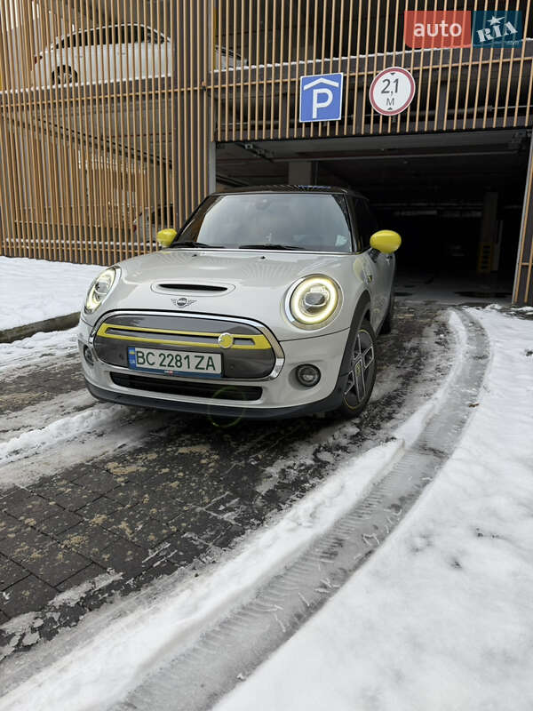 Хэтчбек MINI Cooper 2020 в Львове