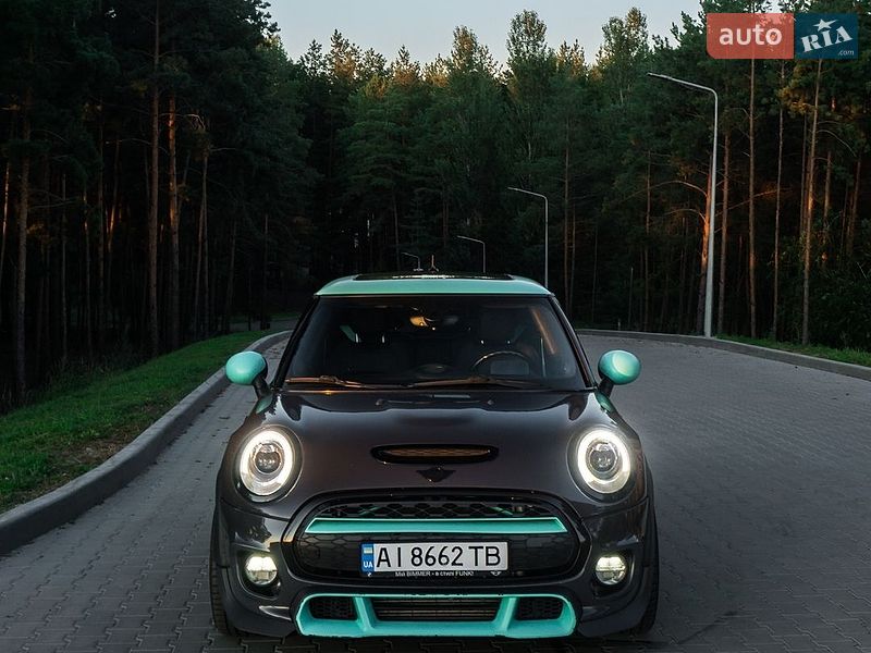 Хэтчбек MINI Cooper 2015 в Вышгороде Хэтчбек MINI Cooper 2015 в Вышгороде